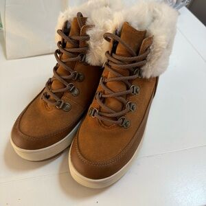 Kookaburra by Ugg Women's Brown Tynlee Lace Up Faux Fur Boots